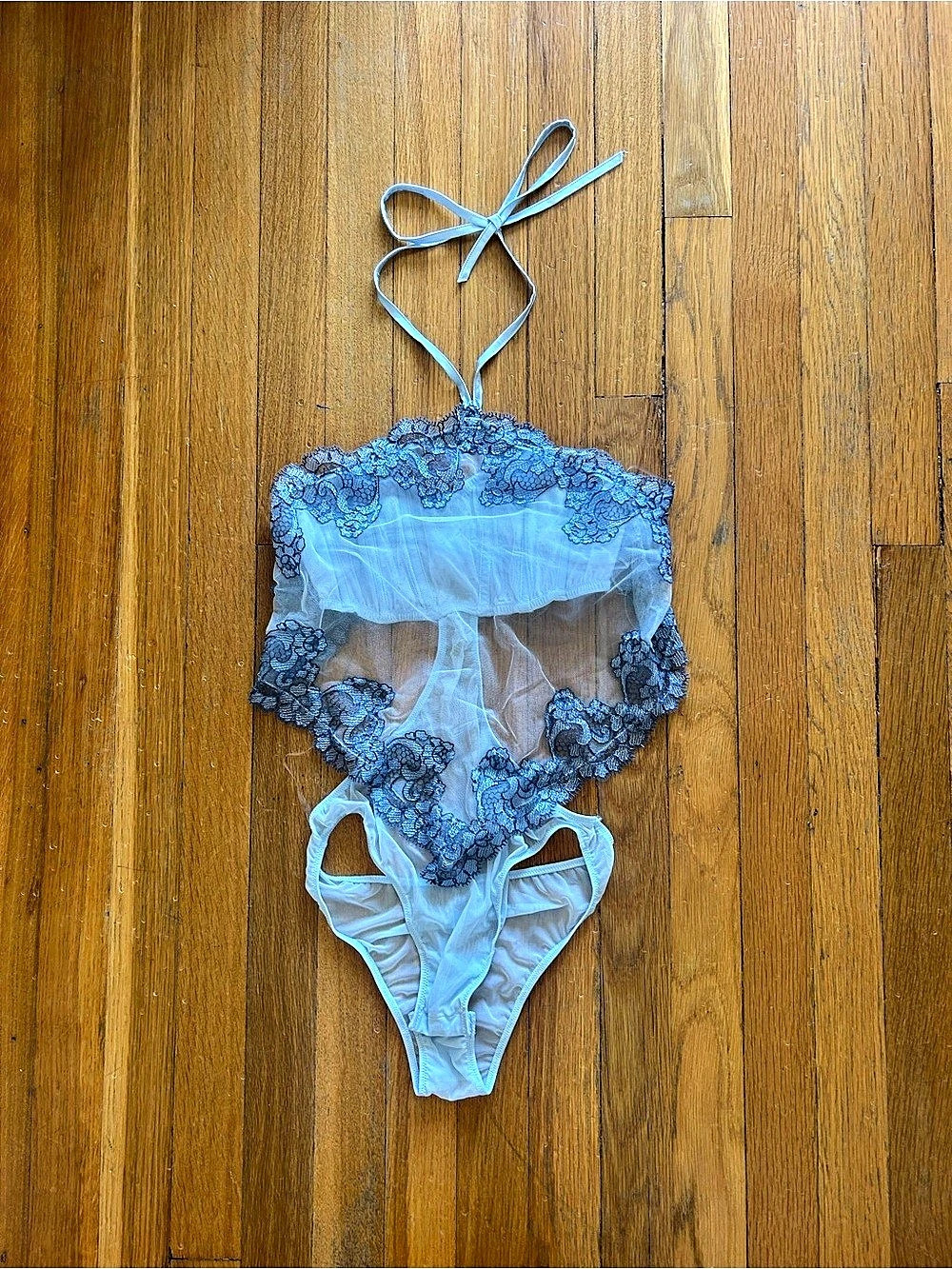 Victoria’s Secret Beautiful Design bodysuit in Blue Like New